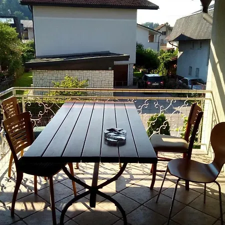 Bbq Πανσιόν 3*